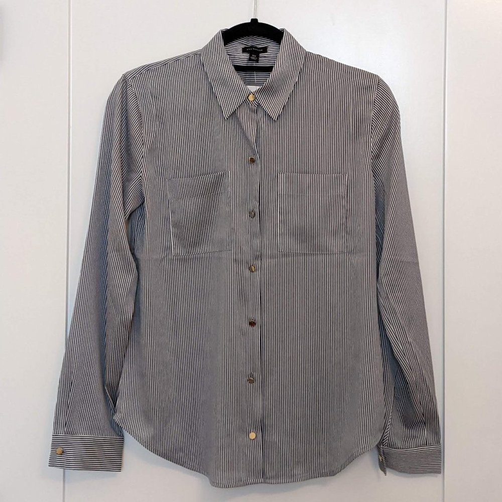 NWT Ann Taylor Pinstriped Button-down Blouse in XS